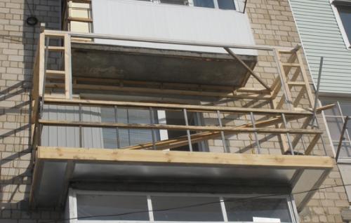 Можно ли зимой устанавливать пластиковые окна на балкон. Можно ли застеклять балкон зимой или в непогоду?