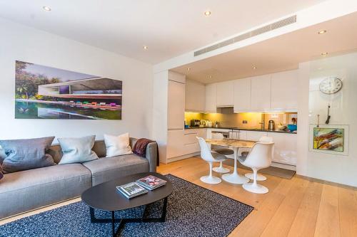 КАК СДЕЛАТЬ КВАРТИРУ СВЕТЛЕЕ?