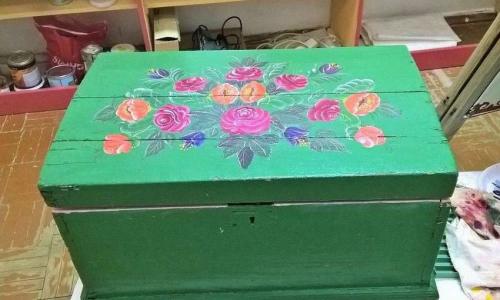 Как отреставрировать своими руками сундук. Реставрация сундука в стиле винтаж 01