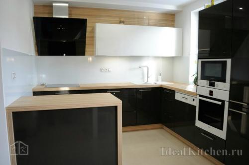 Черно белая кухня с яркими акцентами. 5 секретов стильной кухни с гарнитуром в черно-белых цветах