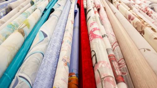 Можно ли клеить виниловые обои на флизелиновой основе в спальне. Можно ли клеить виниловые обои в спальне?