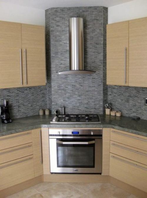 Чем закрыть угол на кухне. Выступ в углу кухни