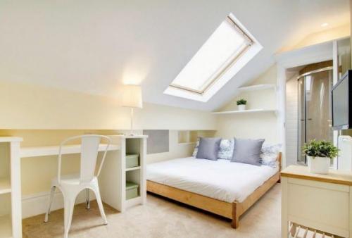 Дизайн комнаты 12 кв.м в общежитии. Подбор мебели для маленькой спальни