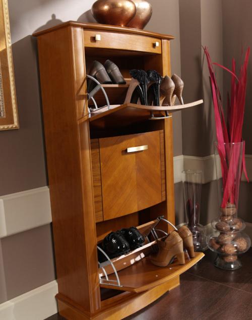 Шкаф купе в прихожую с обувницей. С чего следует начинать?