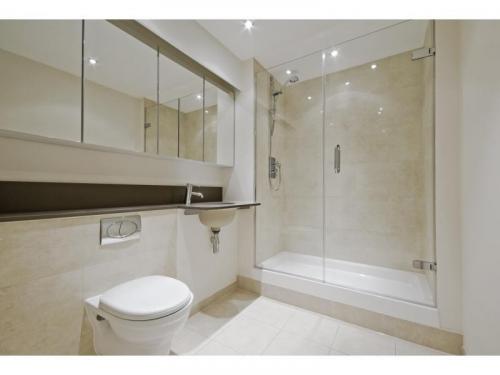 Как обустроить маленькую ванную комнату с душевой кабиной. Подбираем душевую кабину