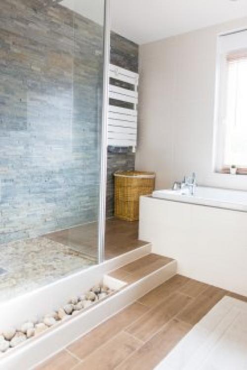 Сочетание бежевого и серого в ванной. Используем другие оттенки