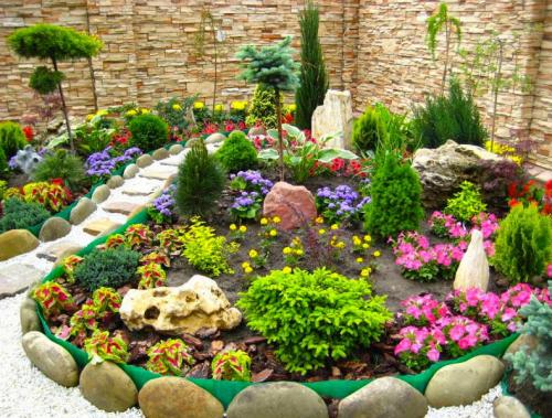 Ограждения для клумб из камня. Бордюр из натурального камня