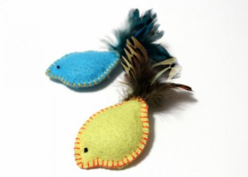 Игрушки для кошек своими руками из подручных средств в домашних условиях. Простые идеи отличных игрушек для котов, созданных из подручных материалов