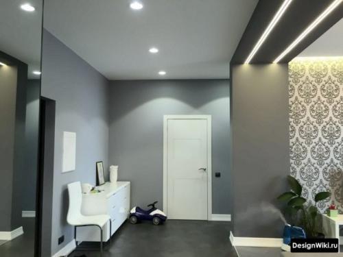 Квартира без прихожей дизайн. Отделка стен прихожей 03