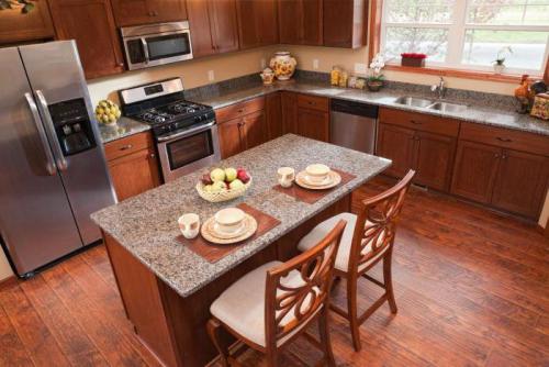 Стоит ли стелить ламинат на кухню. На что обратить внимание при выборе 03 Стоит ли стелить ламинат на кухню. На что обратить внимание при выборе 03