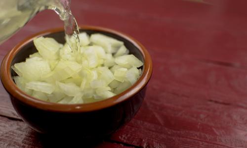 Что делать если пересолил соус. Пересолили? Не беда! Исправляем кулинарные ошибки