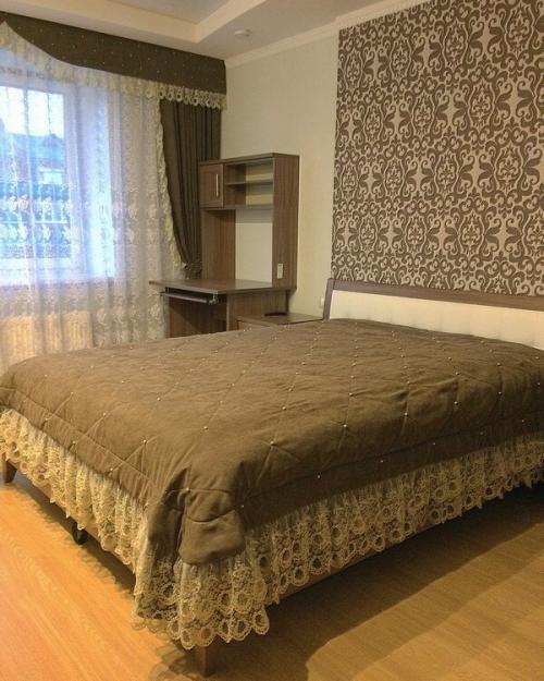 Текстиль в спальне сочетания. 50 примеров сочетания штор и покрывала в спальне