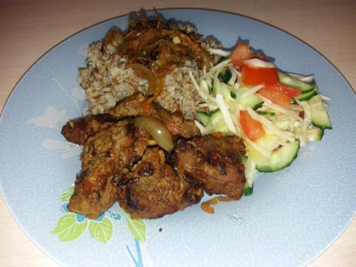 Как приготовить печень свиную. Нежная свиная печень с овощами