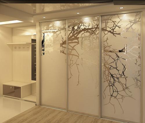 Дизайн двухкомнатной квартиры с объединенной гостиной и кухней 02