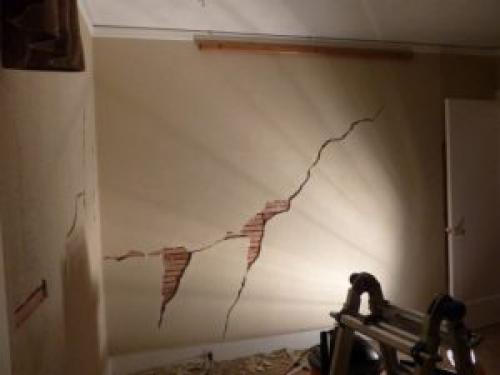 С чего начать ремонт в новостройке с чистовой отделкой. Работы, которые можно делать в первый год эксплуатации