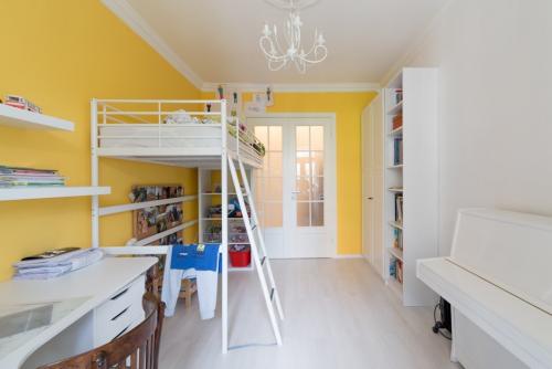 Как Вам свежий ремонт в старом доме? 09