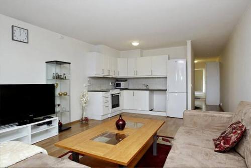 Кухня в нише гостиной 17 кв.м. Выбор стиля