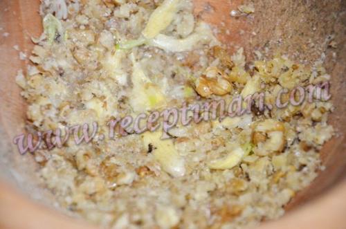 Грузинское рыбное блюдо пихта. 