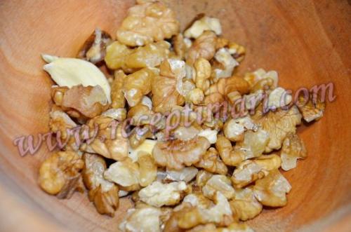 Грузинское рыбное блюдо пихта. 