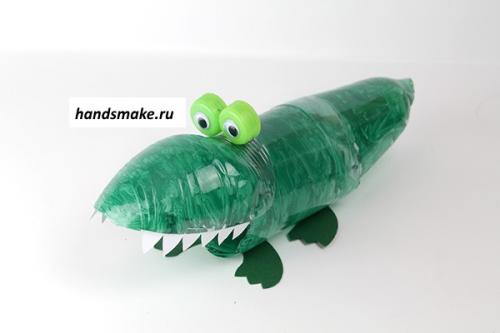 Поделки из пластиковых бутылок для детского сада. Что из бутылок можно сделать для детского сада или в детском саду? Пошаговые инструкции