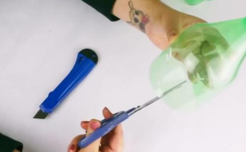 Как сделать метлу из пластиковых бутылок пошагово. Как изготовить прочную бюджетную метлу на каждый день из обычных пластиковых бутылок