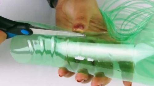 Как сделать метлу из пластиковых бутылок пошагово. Как изготовить прочную бюджетную метлу на каждый день из обычных пластиковых бутылок