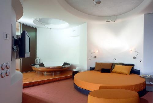 Квартира с необычными формами 03