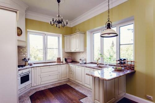 Дизайн кухни 2 на 2 с окном. Дизайн кухни с двумя окнами на разных стенах