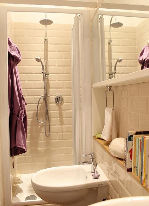 Очень маленькое помещение для проживания с мебелью — трансформерами 09