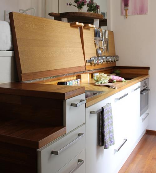 Очень маленькое помещение для проживания с мебелью — трансформерами 05