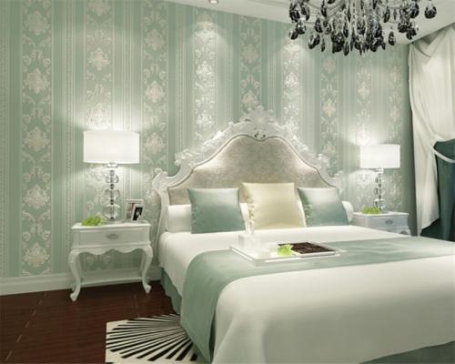 Обои в спальню комбинированные. Обои для спальни: советы от дизайнеров