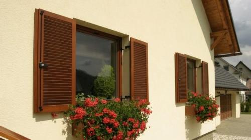 Решетчатые ставни своими руками. Деревянные ставни на окна: традиционные конструкции в современном оформлении дома