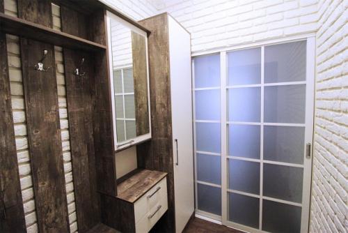 Оцените дизайн прихожей от 1 до 10. Что Вам понравилось, а что — нет? 04