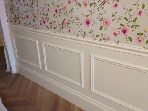 Плинтус в цвет пола. Как должны сочетаться плинтус и пол в интерьере [7 советов от дизайнера]