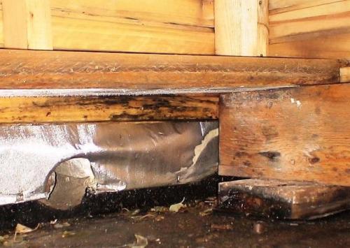 Зачем закрывать продухи на зиму в многоквартирном доме. Вентиляция цоколя: нужны ли продухи?