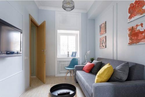 Плинтус и двери разных цветов. Част. Как выбрать плинтусы для пола по цвету