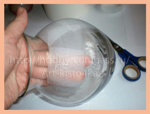 Декупаж вазы из пластиковой бутылки. Имитация фарфора