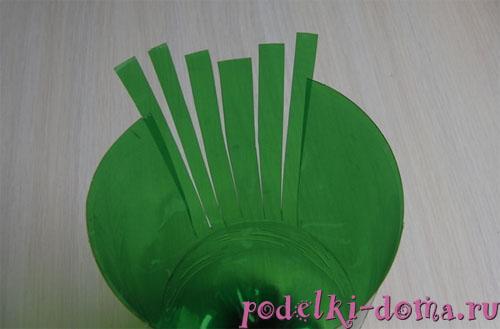 Ваза своими руками из пластиковой бутылки для цветов. Ваза с цветами из пластиковой бутылки 02 Ваза своими руками из пластиковой бутылки для цветов. Ваза с цветами из пластиковой бутылки 02