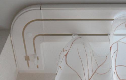 Как повесить потолочный карниз на стену. Как прикрутить потолочный карниз