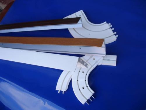 Как повесить потолочный карниз на стену. Как прикрутить потолочный карниз