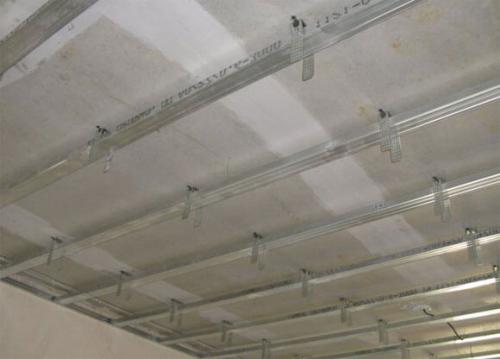 Гипсокартон по деревянной обрешетке. Дерево против профиля 11 Гипсокартон по деревянной обрешетке. Дерево против профиля 11