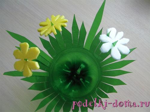 Ваза своими руками из пластиковой бутылки для цветов. Ваза с цветами из пластиковой бутылки 06 Ваза своими руками из пластиковой бутылки для цветов. Ваза с цветами из пластиковой бутылки 06