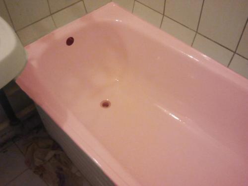 Налет в ванной, как удалить. Налет в ванной: как просто и быстро удалить налет своими руками. Советы по выбору средств для уходу за кафелем и ванной