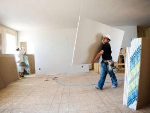 Крепление гипсокартона к стене без профиля. Выгода от бескаркасного монтажа 09