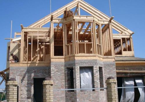 Комбинированный дом из газобетона и бруса. Конструктивные варианты комбинированных домов