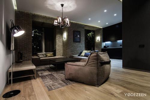 Как Вам такой интерьер квартиры в темных цветах? Мрачно или стильно? 03