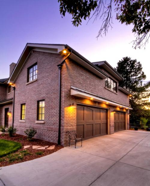 Гараж перед домом. Одноэтажный дом с гаражом 04 Гараж перед домом. Одноэтажный дом с гаражом 04