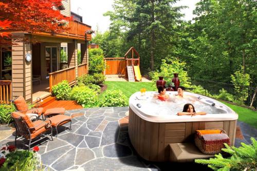 Дизайн небольшого участка возле частного дома. Красивый двор — модная тенденция или необходимость