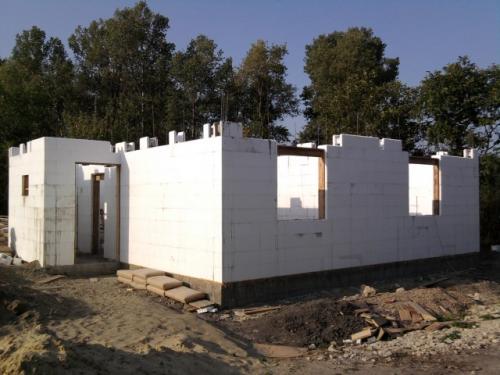 Дом из пенопластовых блоков. Дом из пенопласта ценой чуть больше миллиона.