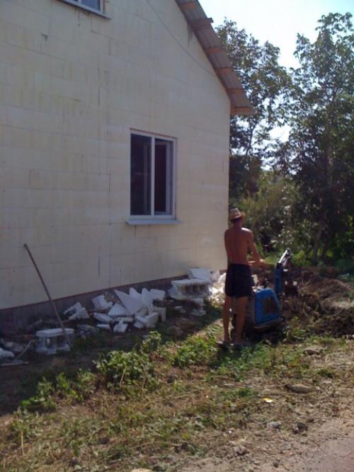 Дом из пенопластовых блоков. Дом из пенопласта ценой чуть больше миллиона.